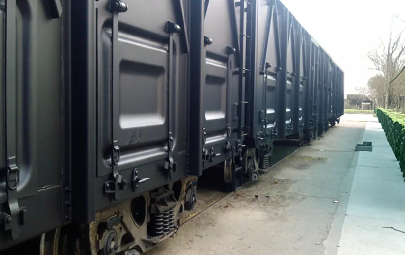 Water-based paint case for railway freight cars